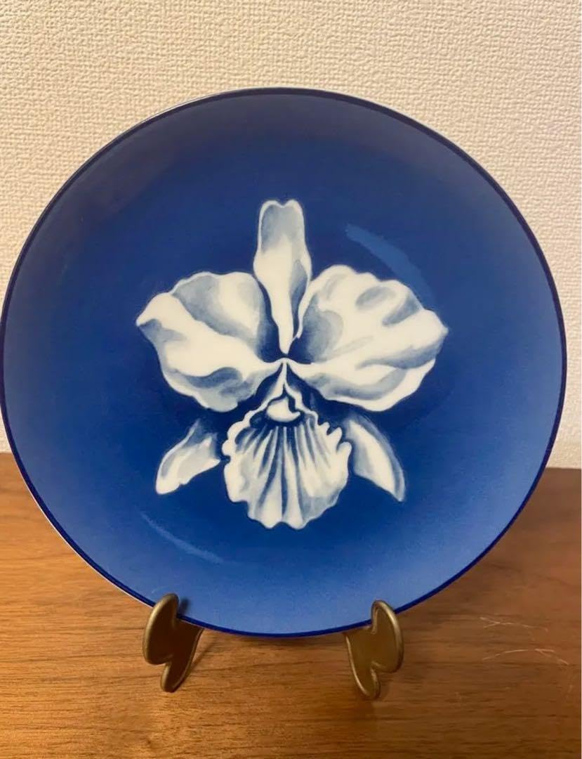 ロイヤルコペンハーゲン&ワイキキ ハレクラニ 限定 オーキッドプレート 箱付き Amazon.co.jp: ロイヤルコペンハーゲン オーキッドプレートハワイ