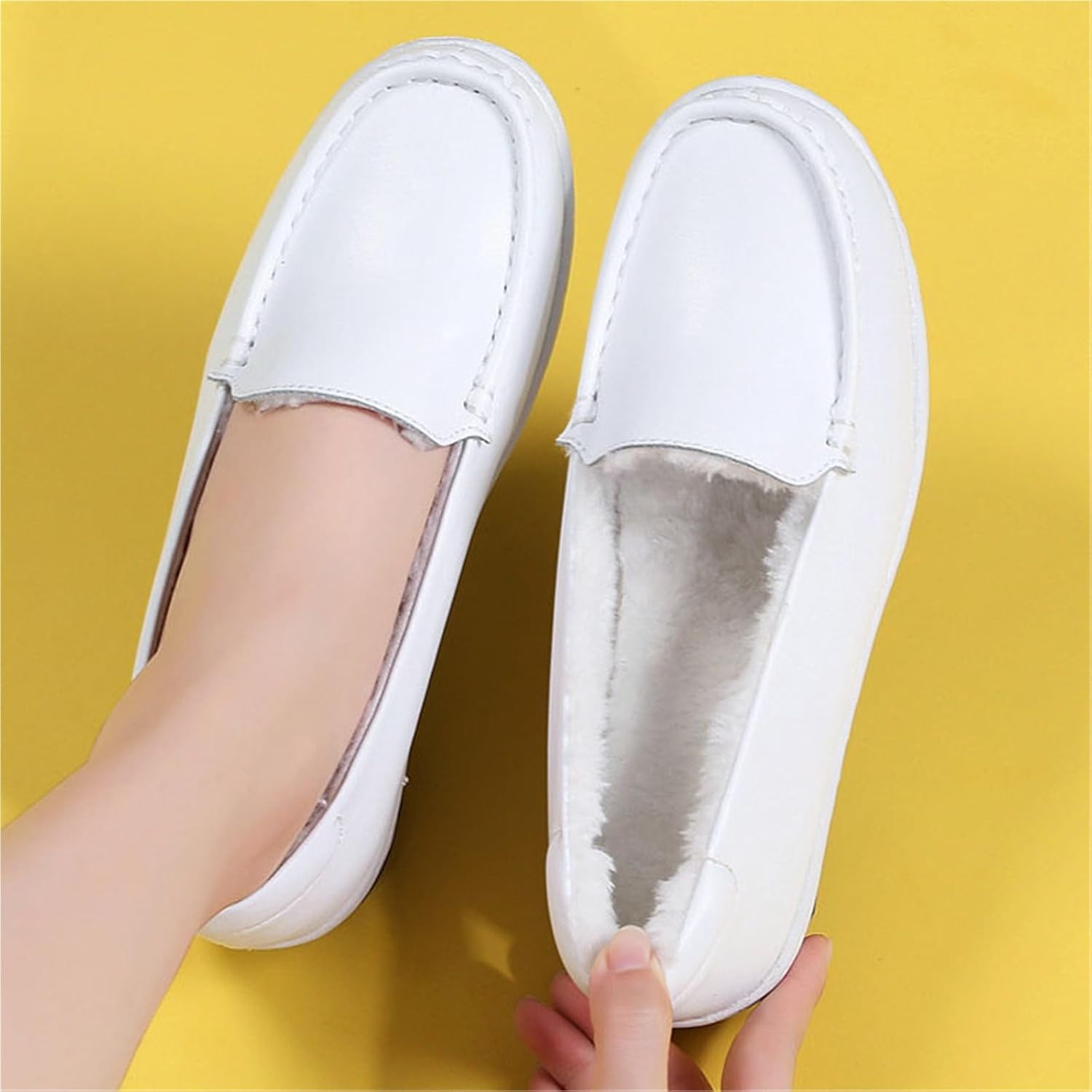 Orthopedic Sandals for Women, Women's Winter Women Slip-On White Warm Plush Flat Non Slip Nursing Shoes, Platform Buffer Wipeable Nonslip Hospital, Ideal for Healthcare Crews