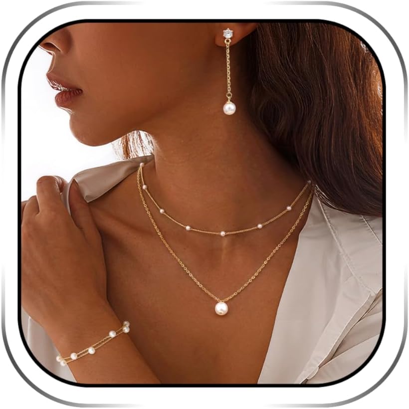 Juego de joyas de oro para mujer, gargantilla de perlas en capas chapadas en oro de 14 quilates y pendientes de gota, pulseras ajustables, gargantilla de perlas/cruz/CZ, delicados conjuntos de joyas de boda para novias