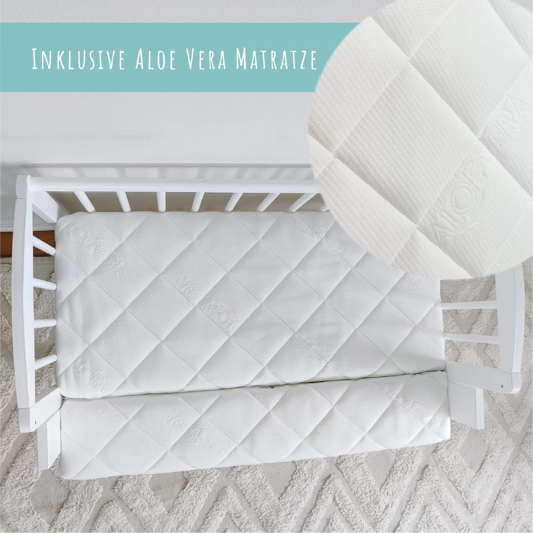Kids Collective Babybett Beistellbett 90x40 cm mit Matratze, umbaubar zu 90x55 cm, 9 mal verstellbare Liegehöhe, auch als Babywippe nutzbar, Kiefer-Vollholz in weiß