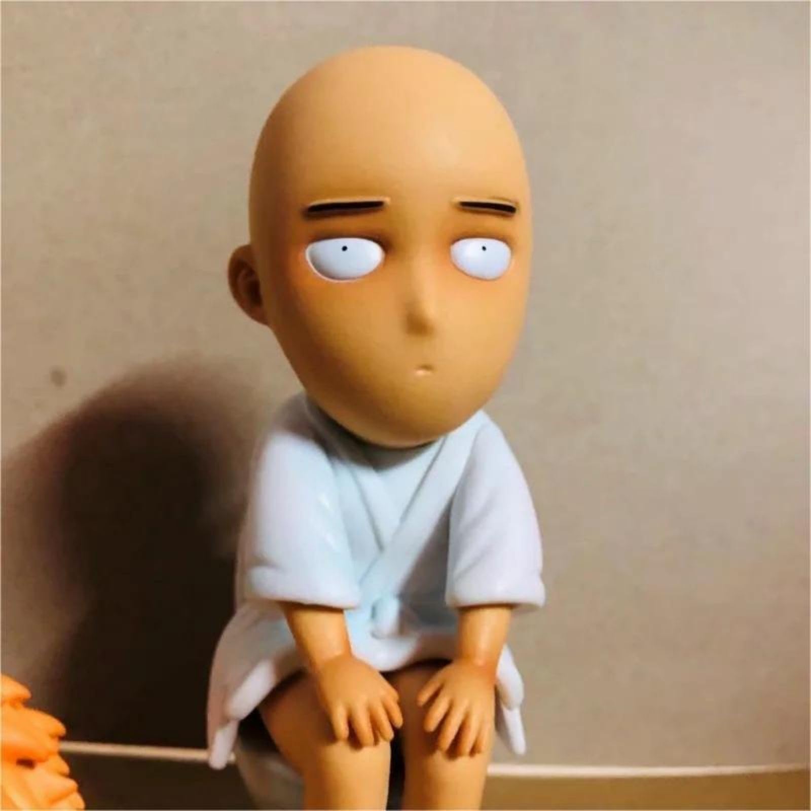 Saitama Anime-Figur Aus One Punch Man – 18 Cm Groß, Detailreich, Perfekt Zum Sammeln