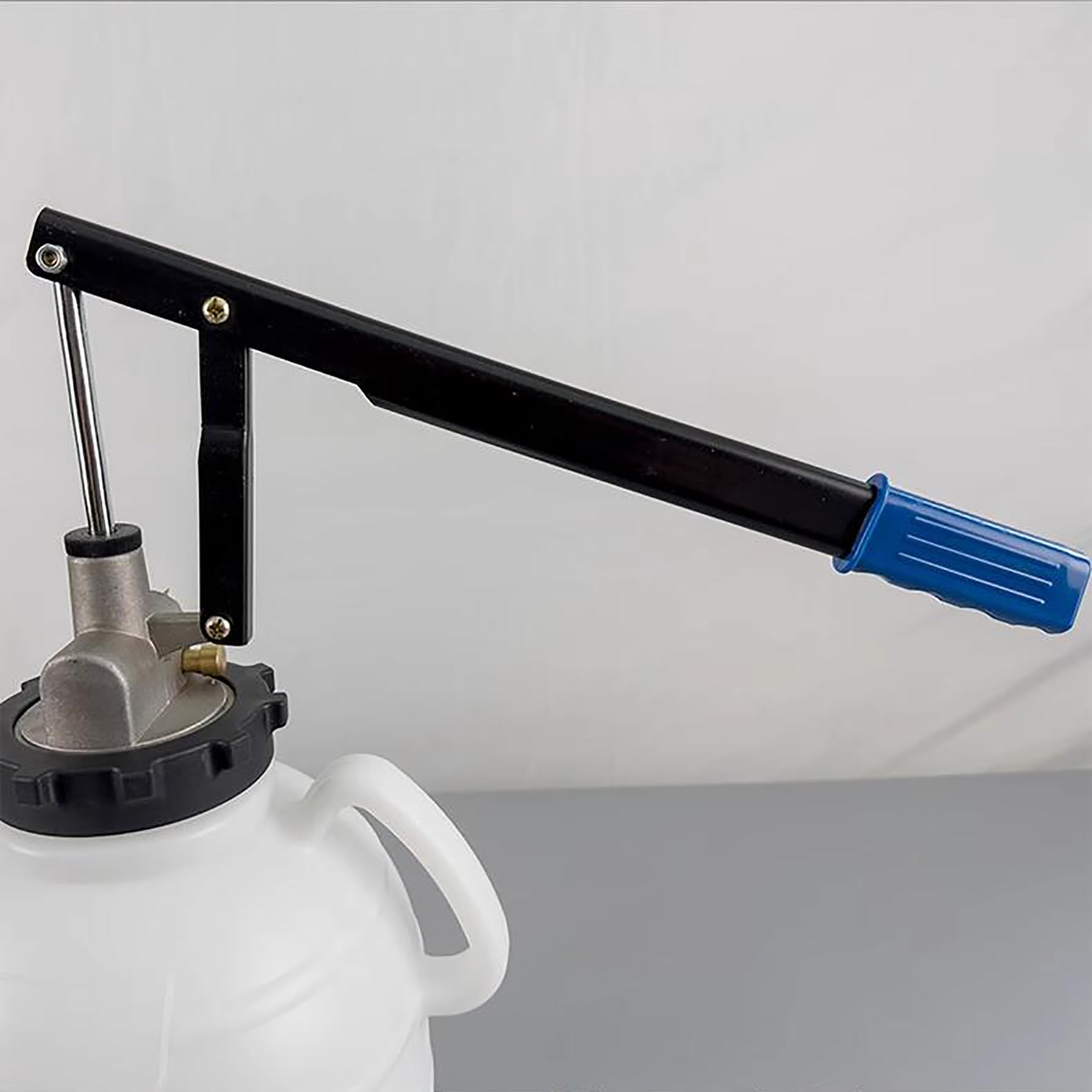 Transmission Fluid Pump, 7.5L Automatic Transmission Oil Filling Tool, 20pcs Transmission Fluid ATF Adapters, Suitable for BMW, Audi, VW, Benz, Porsche, etc