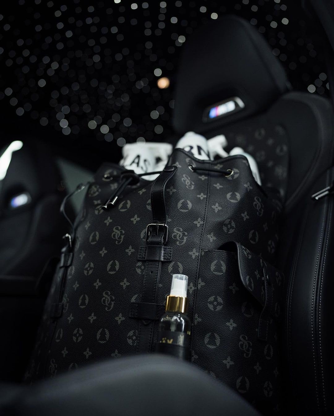 Stjarnagloss - Häxeri - 24k Golden + Black Diamond Stones - Luxury Airfreshener