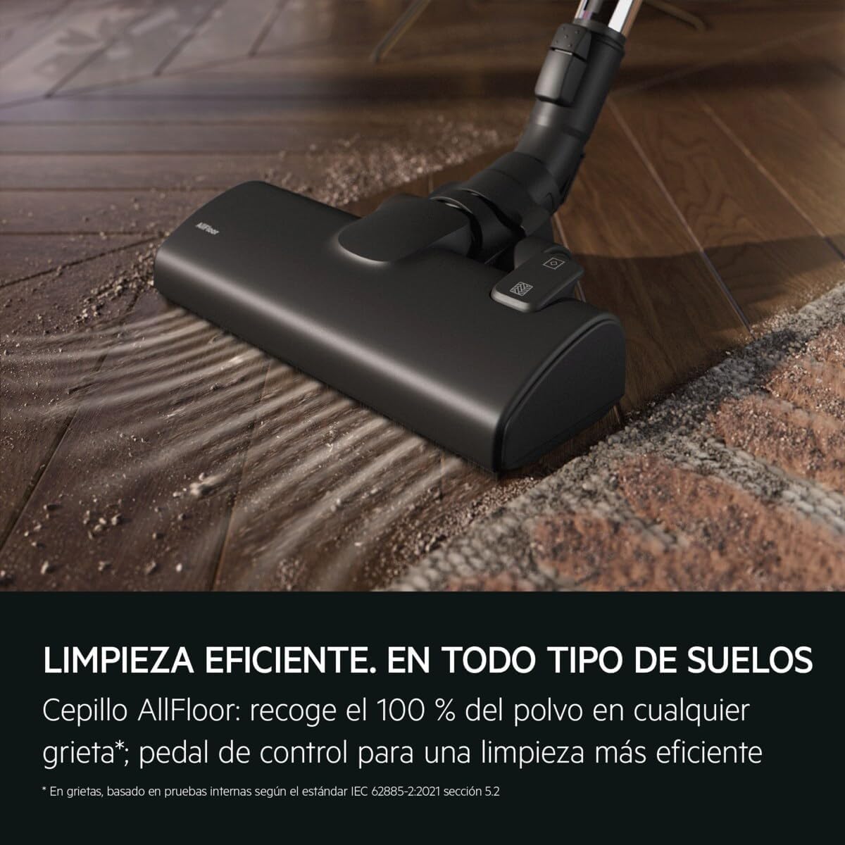 AEG Clean 5000 Aspiradora sin Bolsa AL51C1LDB, Aspirador de Suelo para Todo Tipo de Superficies, 1000 W, Radio de Acción 9 m, Depósito 2 L, Filtro HEPA Lavable, 50% Material Reciclado, Azul