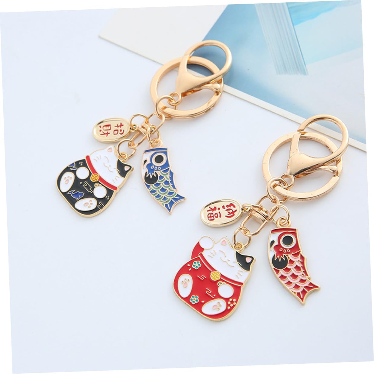 SOLUSTRE Llaveros Kawaii de Gato Fortuna en Aleación de Zinc, Set de 2 para Colgantes de Equipaje y Decoración de Bolsos, Diseño Japonés para Uso Diario