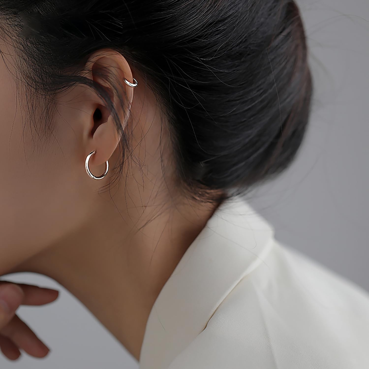 Reffeer 925 Sterling Silver Small Round Hoop Earrings for Women Teen Girls Huggie Hoop Earrings Minimalist Hoop Earrings - Image 2