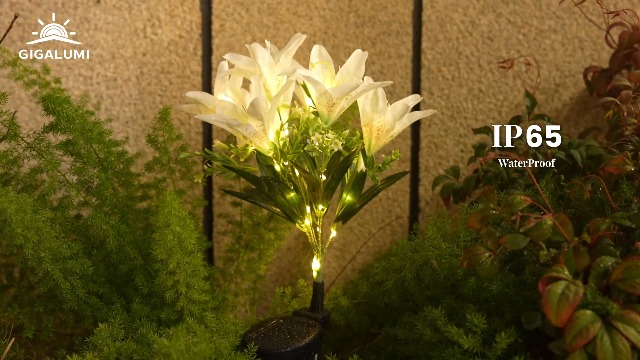 GIGALUMI Solar Garden Lights, 2 Pack LED Lily Garden Decor