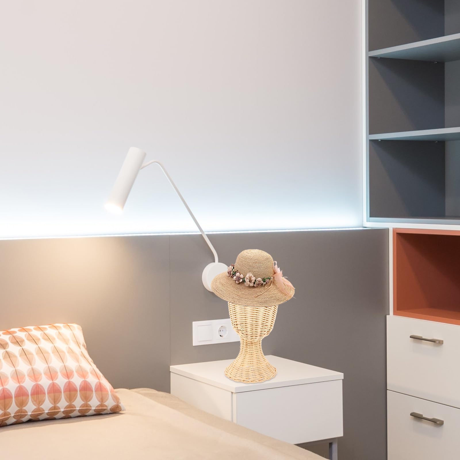 HOMSFOU Expositor de Sombreros de Ratán Natural, Soporte Redondo para Sombreros y Pelucas, Maniquí Ajustable para Organización y Almacenamiento en Hogar, Tienda y Exposiciones