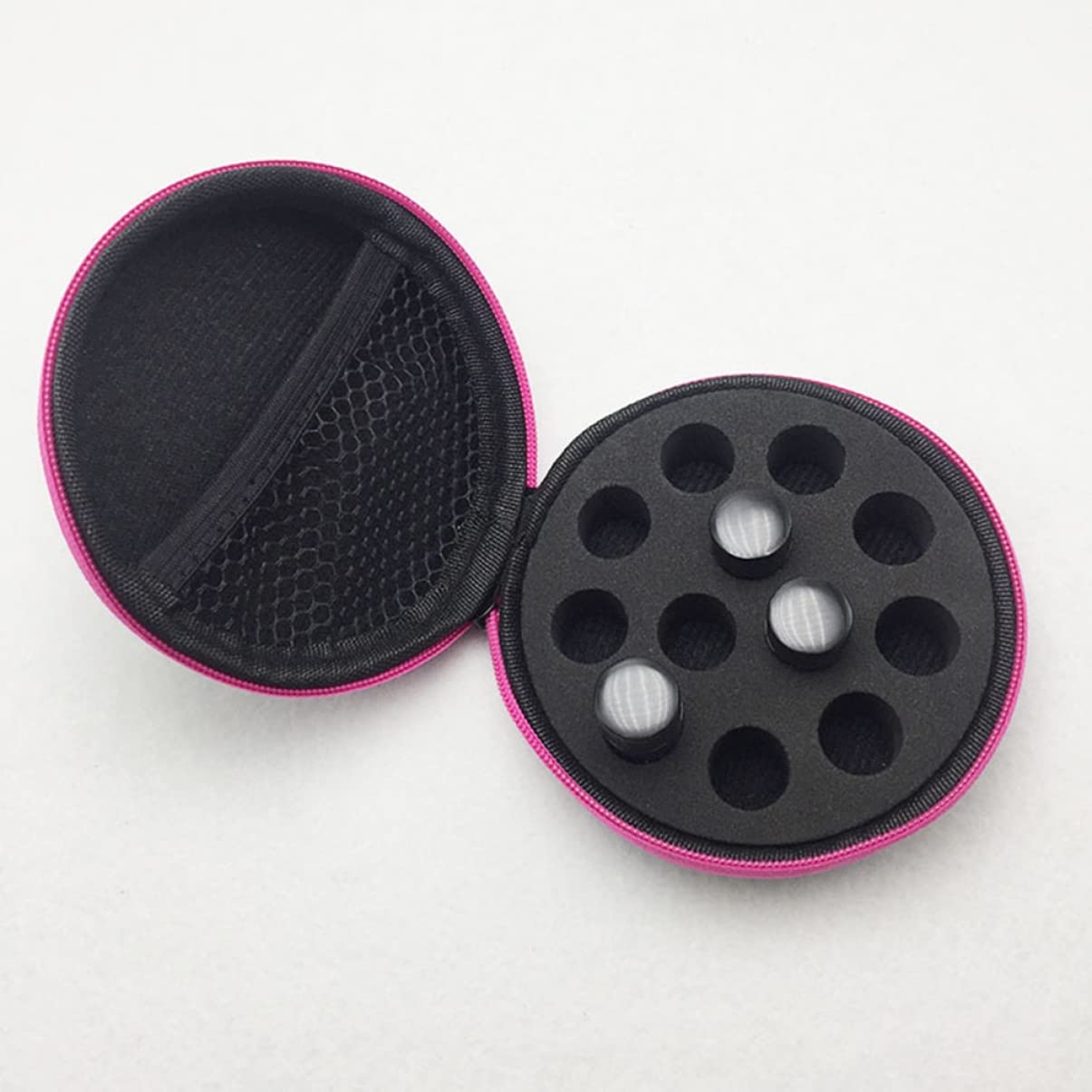 Beavorty 2Pcs Essential Oil Case Portable Round Storage Bag for Bottles Random Color for Travel and Home Organization Protects Against Scratches and