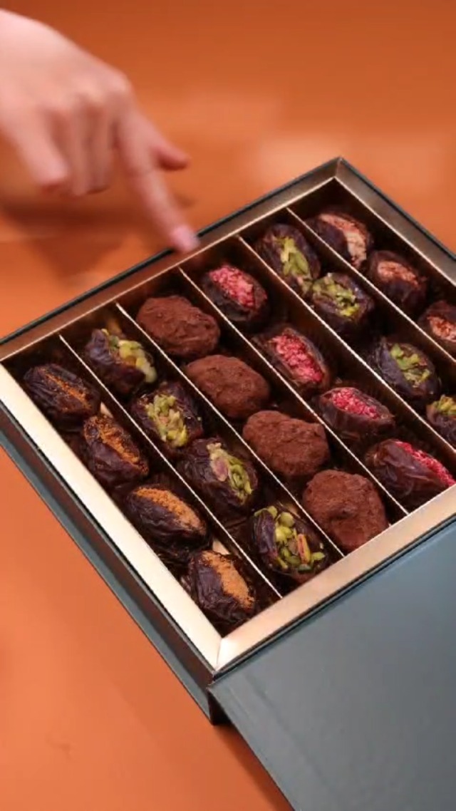 OMNIYA Marzipan Lozina Gift Box - 1 LB Premium Mediterranean Sweets With Pistachio & Rose