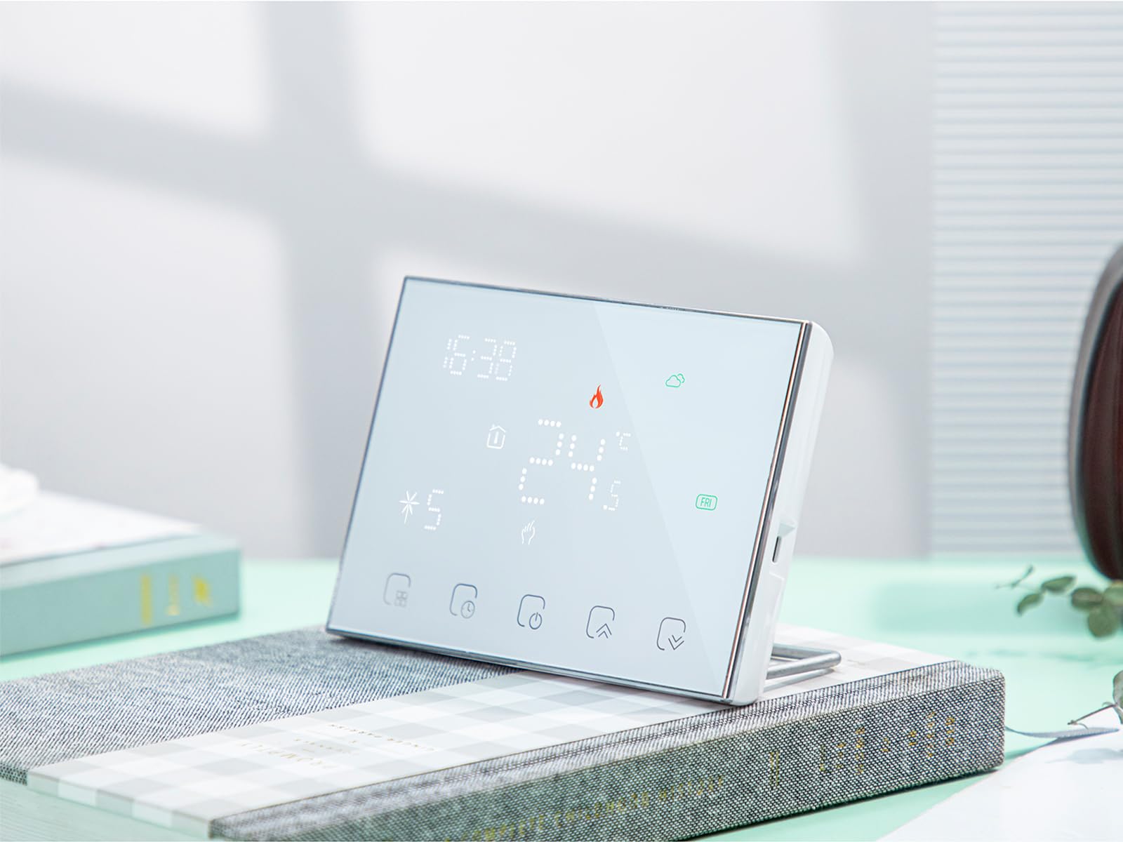 Contrôleur de température RF Smart WiFi sans fil pour chauffage au sol, fonctionne avec Alexa Google Home, batterie 16 A 2 AA