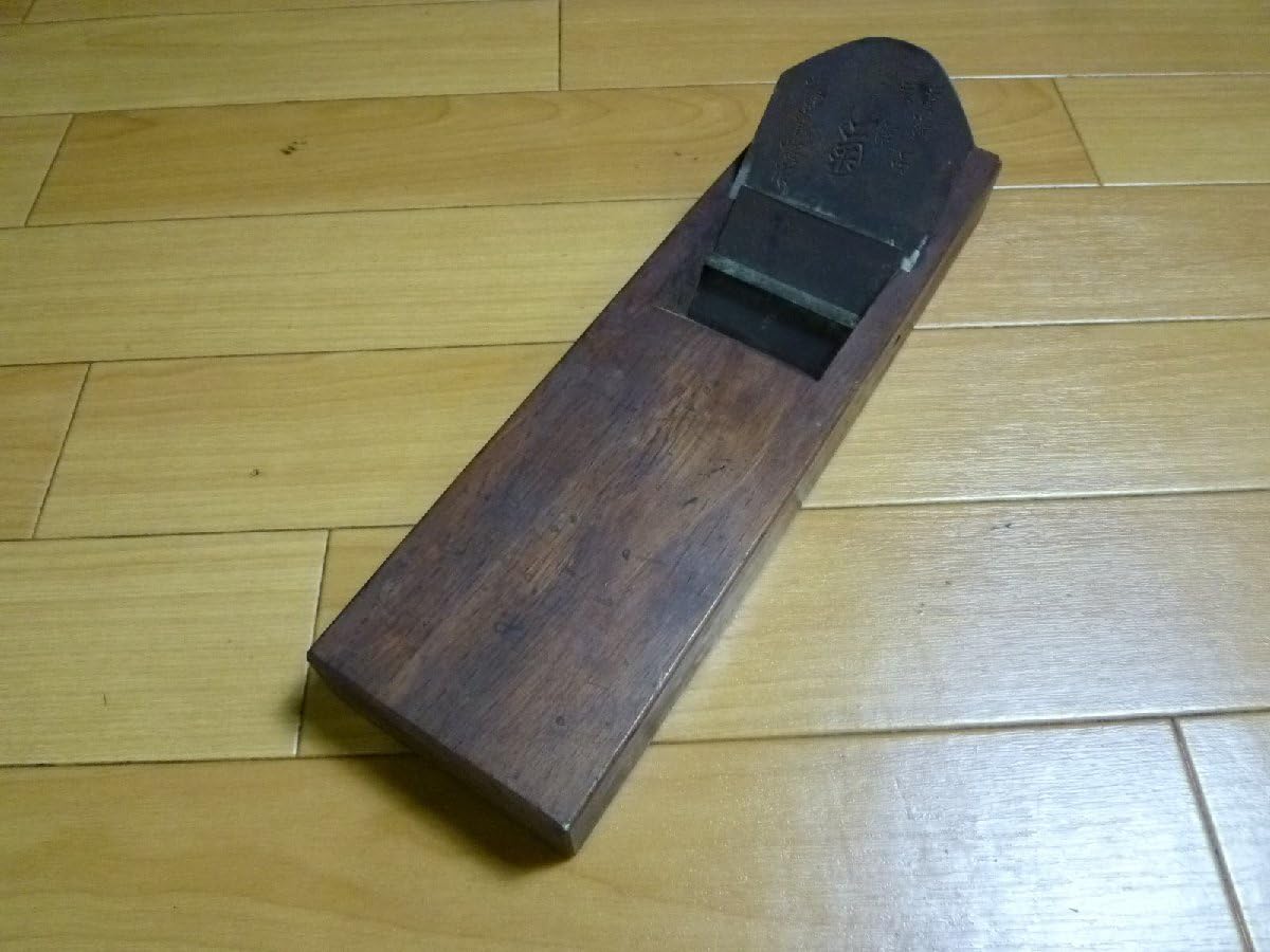 Amazon.co.jp: △ 坂田春雄 美術品 天運 菊 かんな △ : ホーム＆キッチン