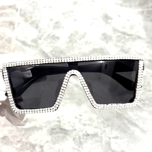 Black Oversized Sunglasses with Rhinestone Trim Vintage 00s Black Silver Mirrored Embellished Diamond Frame  main image 3