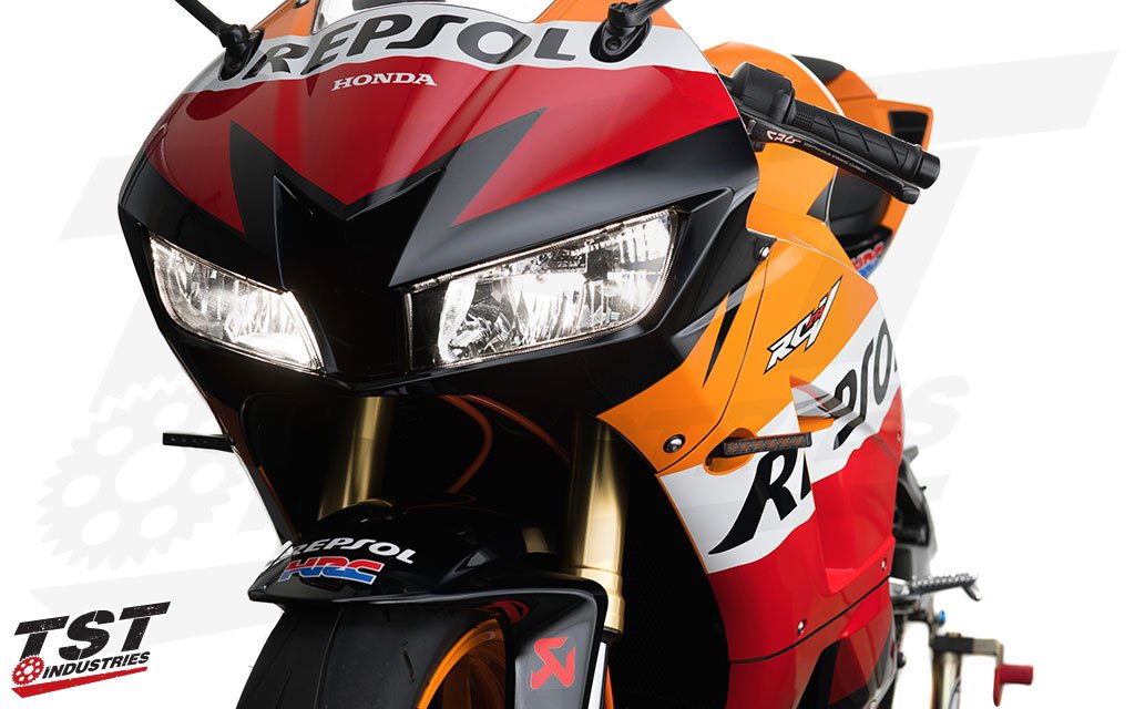 CBR600RR 13年式用　TST フロントウインカー Amazon | TST CBR600RR (13-19) LEDフロント POD ウインカー