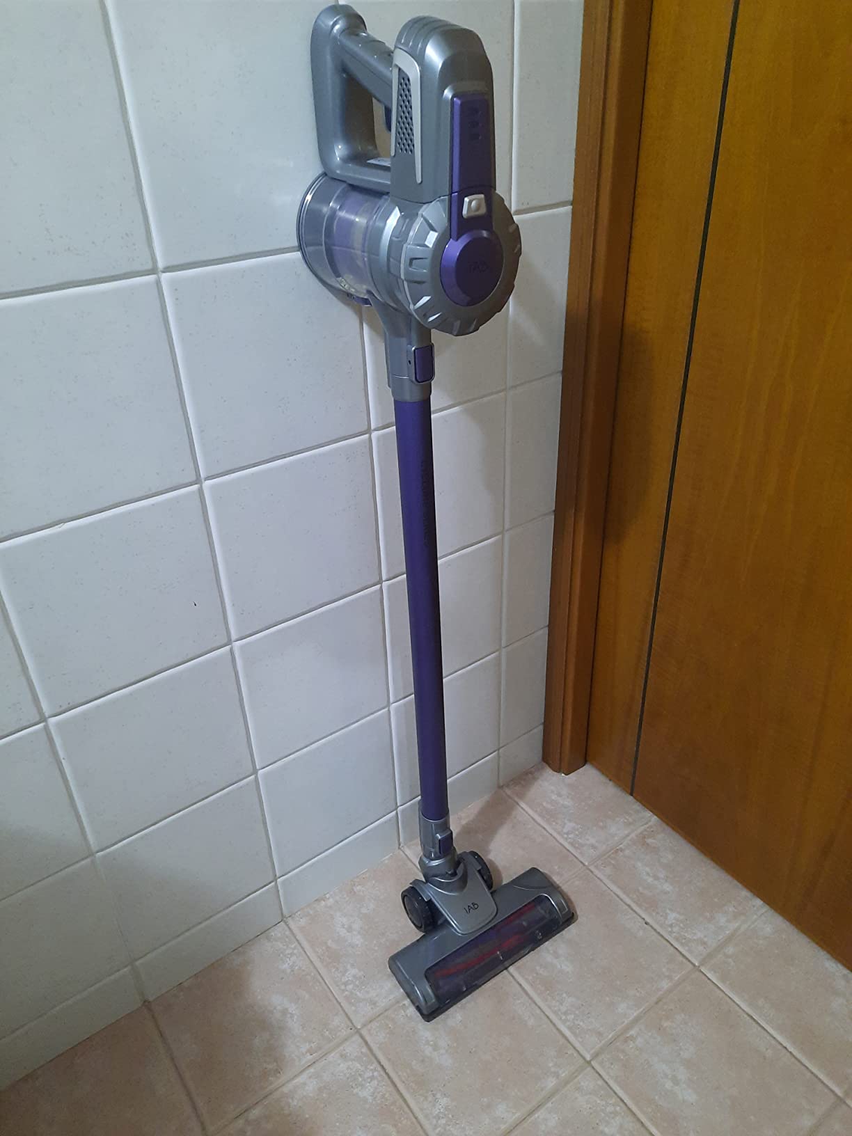 Scopa Elettrica Senza Fili 4 In 1 2 Batterie | Confronta Prezzi - Foto 9