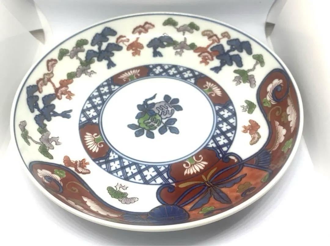 Amazon.co.jp: 有田焼 源右衛門窯 染錦 古伊万里風松絵 皿 飾り皿 19.5