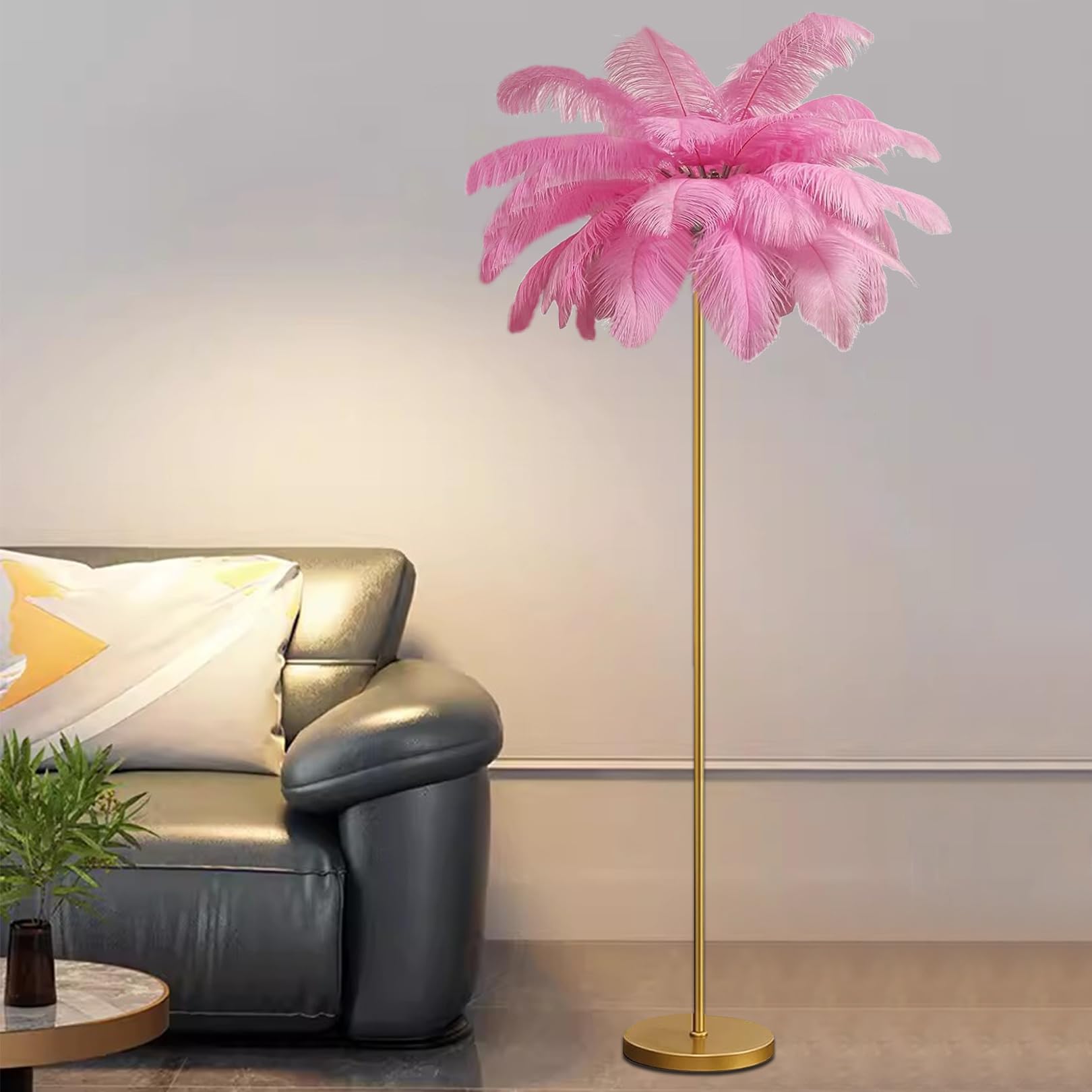 Lampadaire en plumes d'autruche pour illuminer vos soirées de lecture