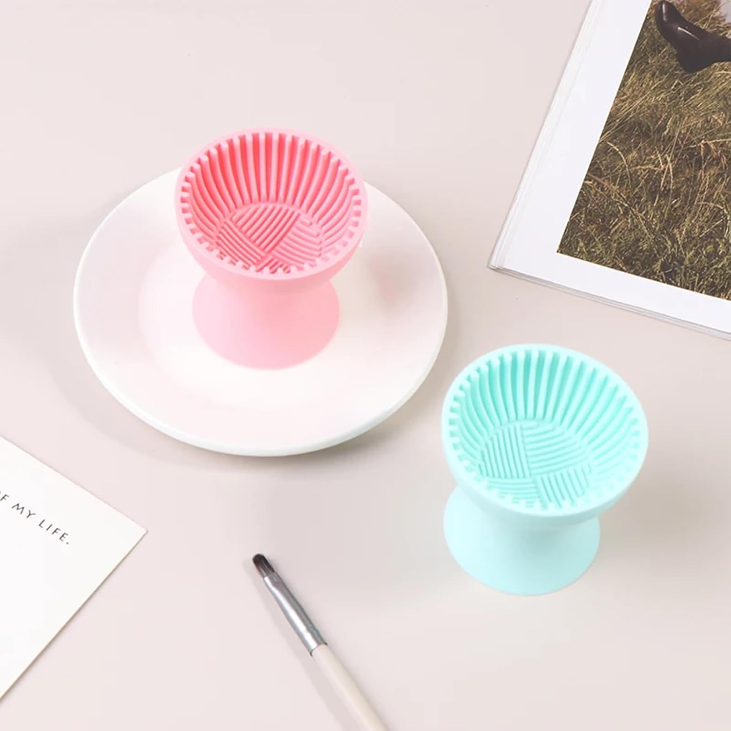 2pcs Silicone Brush Cleaner Mat,Brush Cleaner Tool,Makeup Brush Cleaner Bowl,Easy Hold Makeup Silicone Makeup Brush Cleaning Mat, Portable Efficient and Fast Cleaning Washing Tools for Girl-Easy Clean