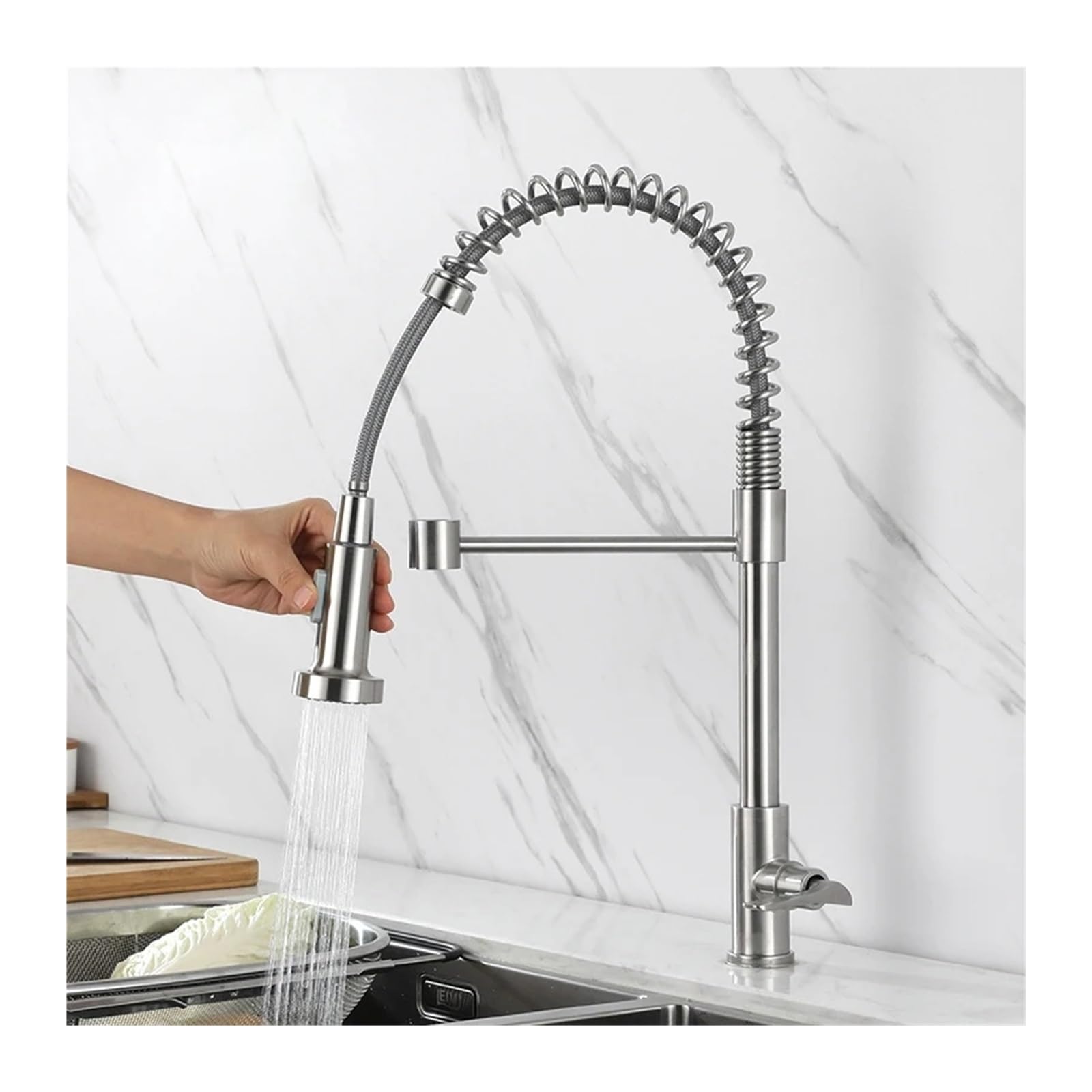Grifo de Cocina Moderno de Acero Inoxidable con rociador extraíble, Monomando de Pared, para Lavabo de Agua fría, Mezclador Duradero para baño y renovación del hogar (Dorado).