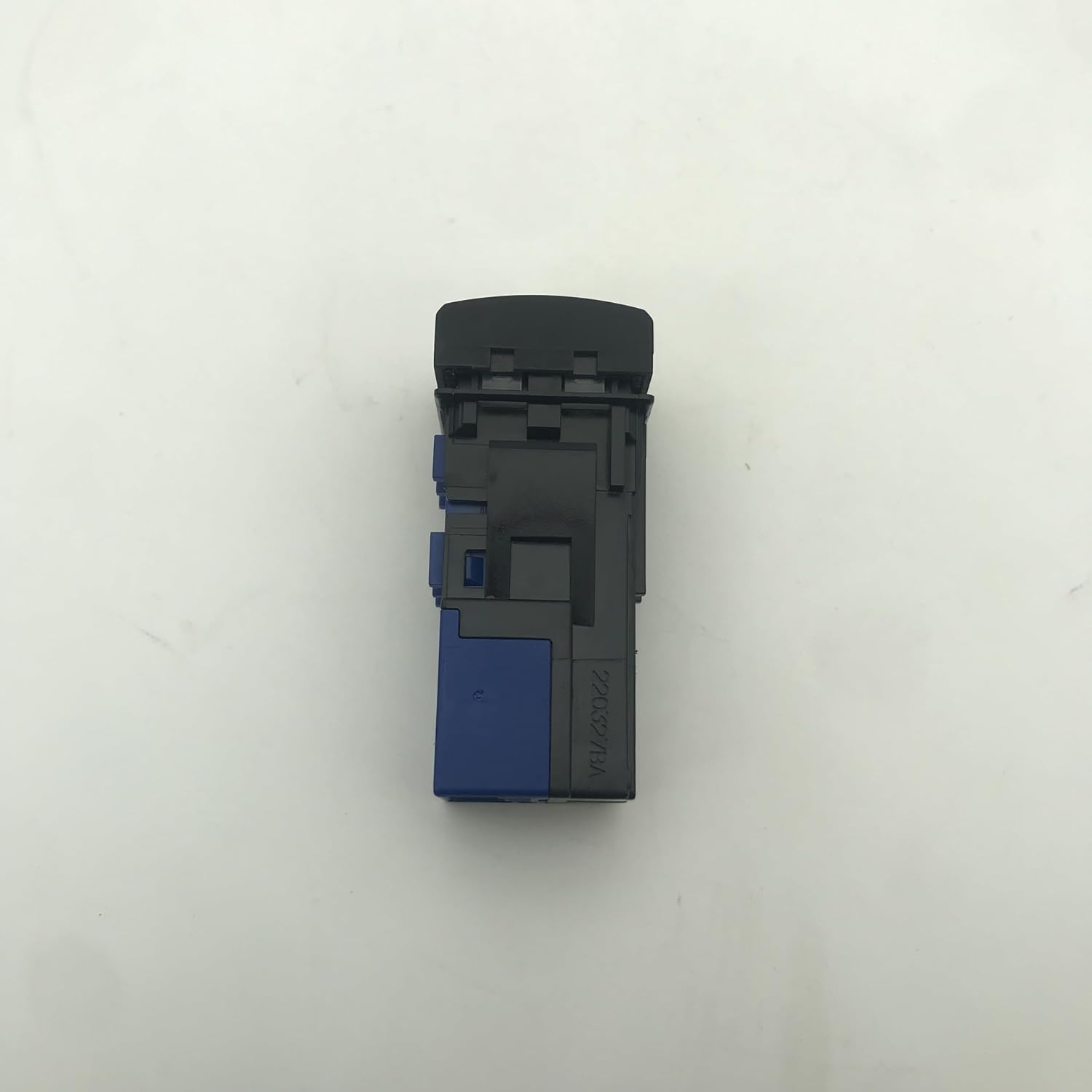 84255-02030 84255-0r020 m68759 m68760 Interrupteur de chauffage de Direction 5 Pins for:Corolla SED(nap),Highlander,Corolla Cross,rav4(nap),Camry/Hybrid(nap),Avalon,Sienna,Tundra/Sequoia
