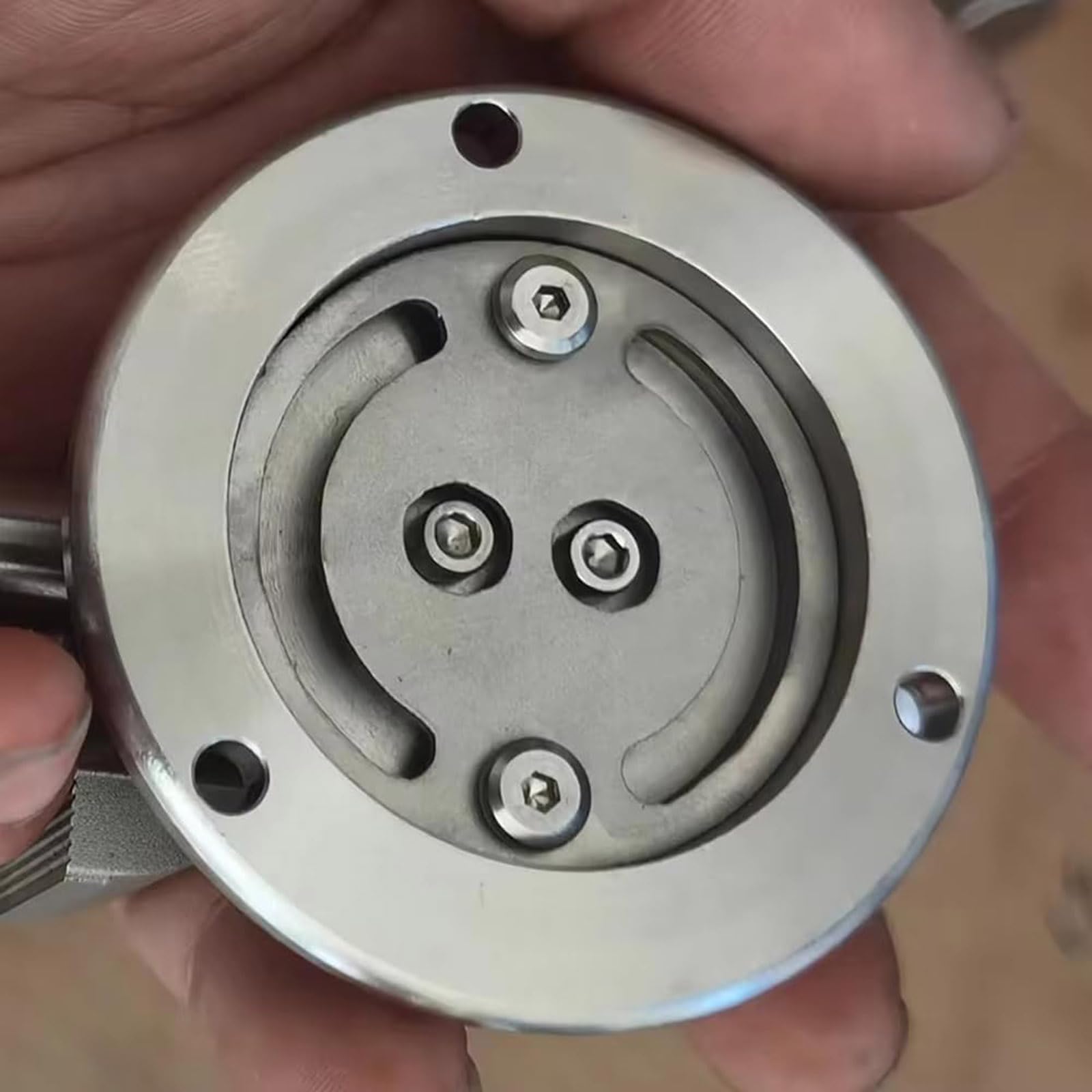 COYEUX Mini imadło stołowe, przenośny zacisk ze stali nierdzewnej, podstawa obrotowa 360°, regulowany kąt szczęki, do naprawy zegarków, biżuterii, majsterkowania i precyzyjnej pracy