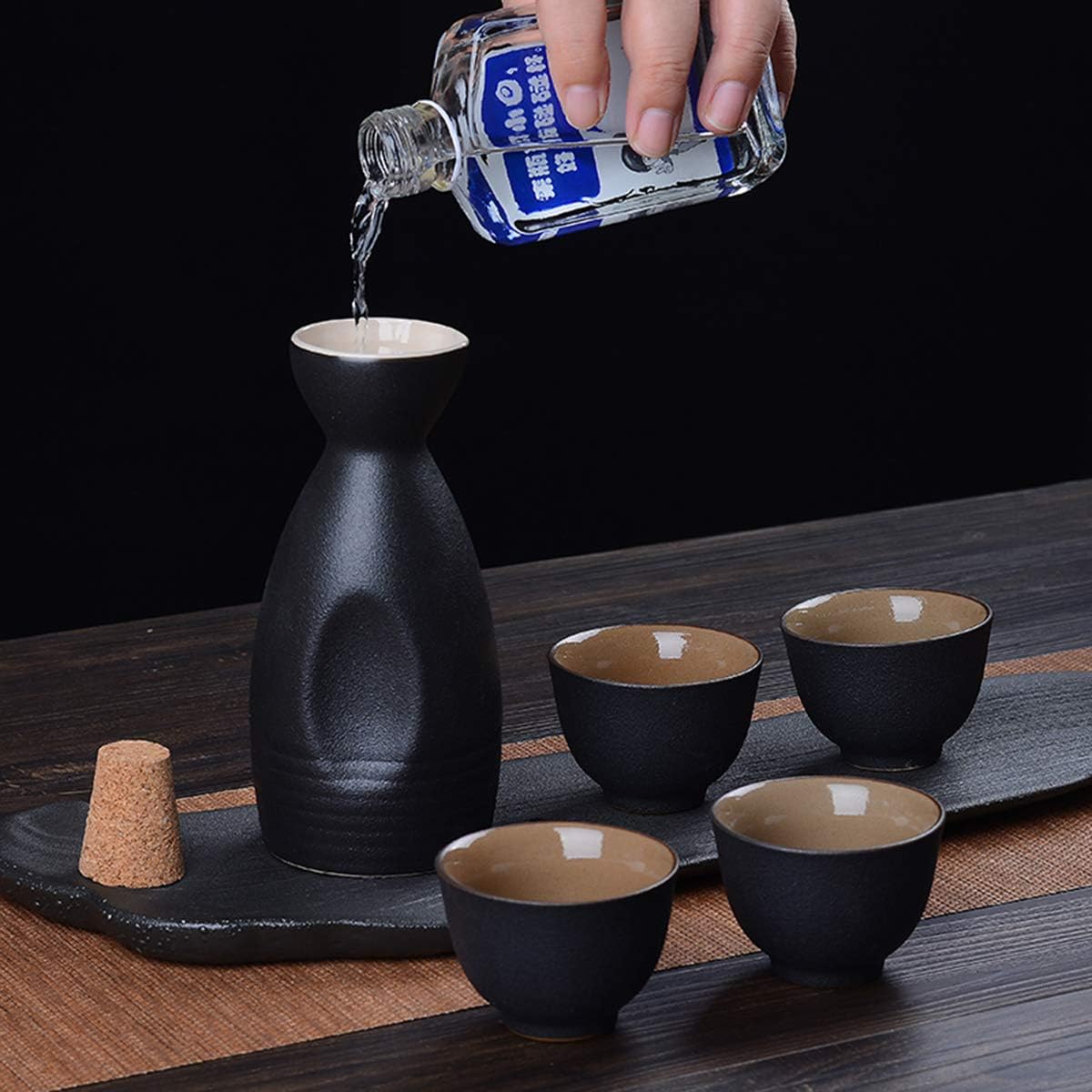 津田清和さん蓋丸酒瓶 真鍮コルク付き 津田清和さん蓋丸酒瓶 真鍮