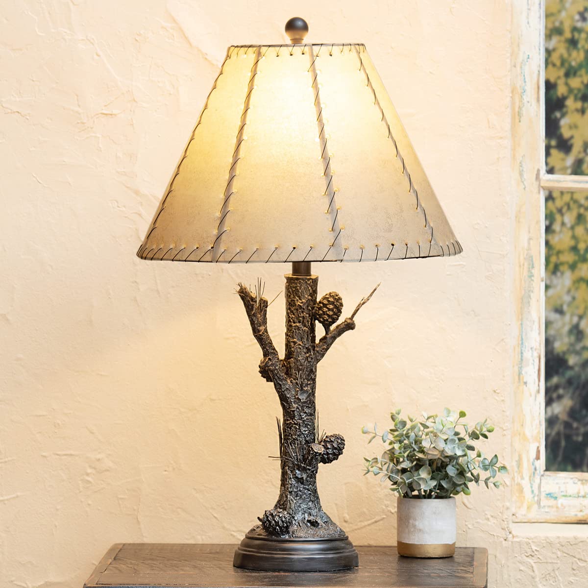 BLACK FOREST DECOR Pine Branches Table Lamp