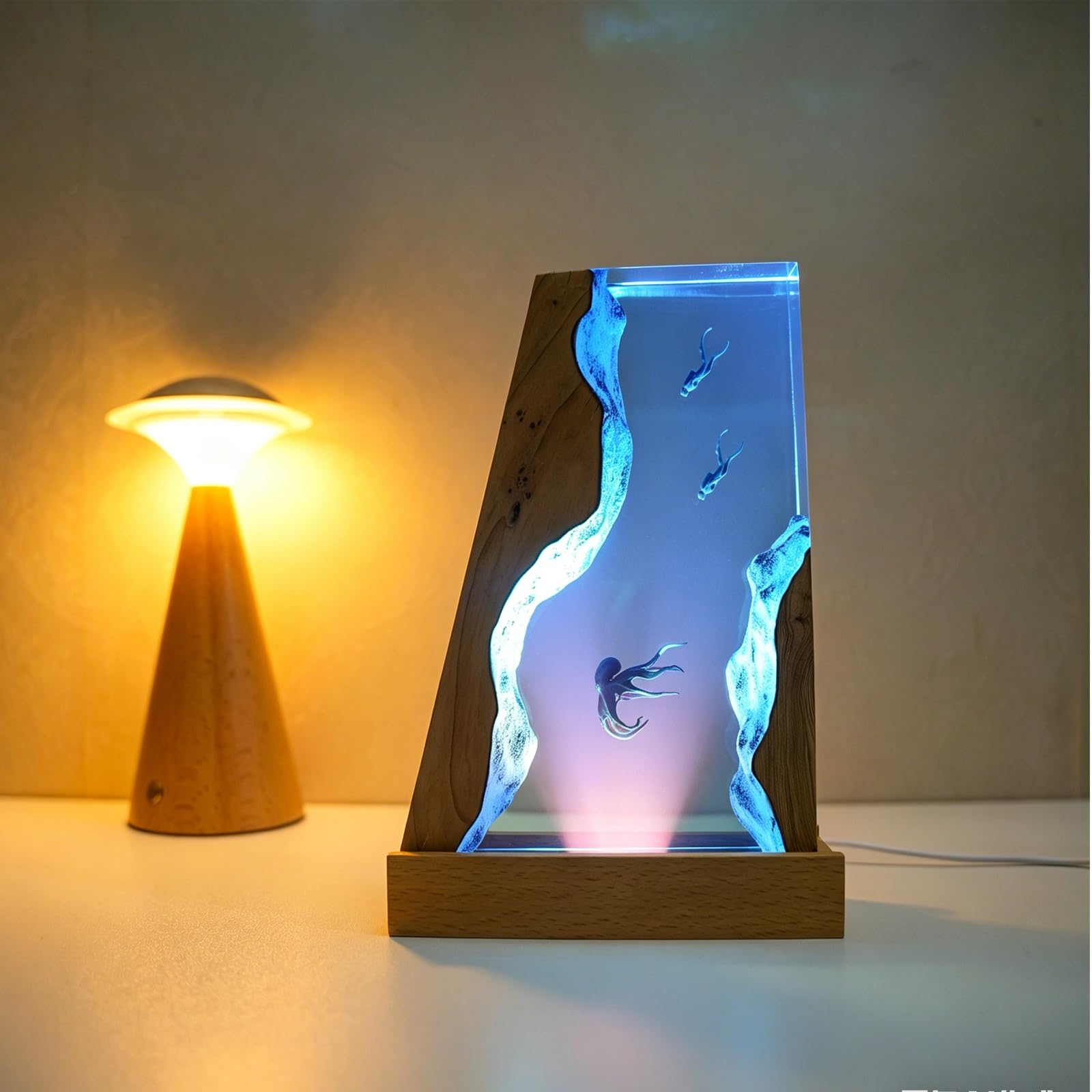 FGJtguE Woods lamp, Underwater Scuba Diver Night Light with Whale Shark, Dimmable LED Crystal Bedside Decor(O)