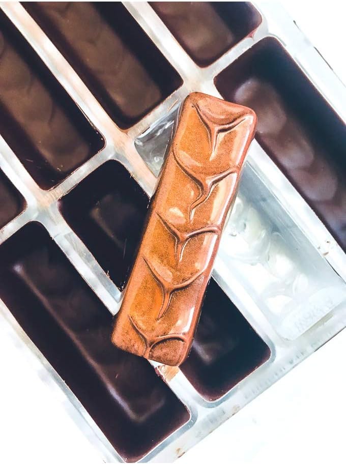 Chocolate World CW2362 Polycarbonate Candy Mold with 8 Enrobed-Bar Cavities, Each 33mm x 105mm x 20mm High