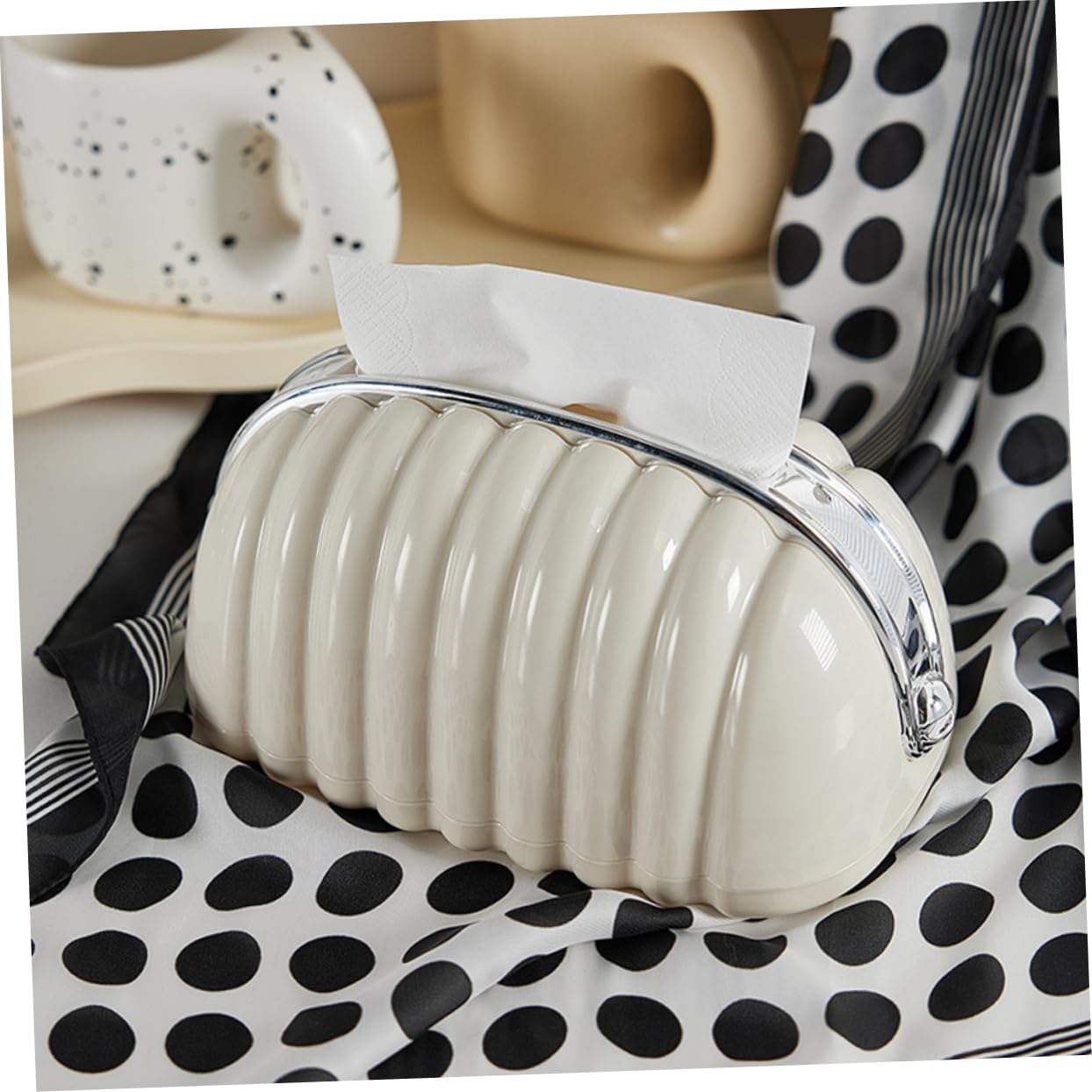 Unomor Tissue Box Cover Cute Shell Shaped Napkin Box for Desktop Bathroom Nightstand Home Dec