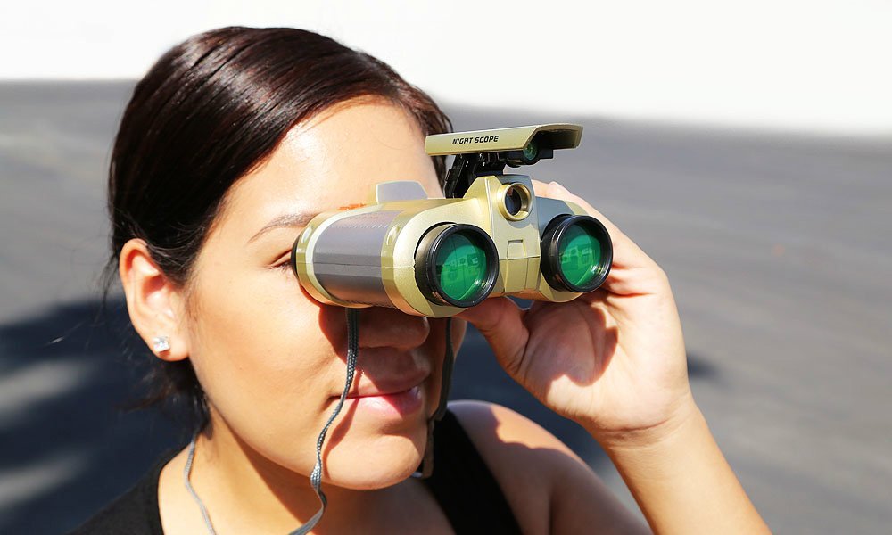 Kids Night Vision Secret Super Spy Cool Binocular Green Surveillance Scope Telescope Gadget with Pop-Up Light Search. Shines Up To 25 Feet in the Dark! Makes a Perfect Toy Gift for Boys or Girls!