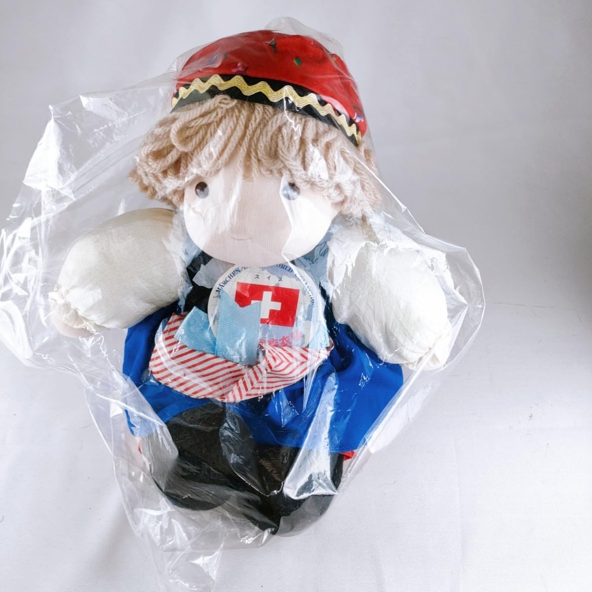 Amazon.co.jp: レトロ 外国風 人形 ぬいぐるみ スイス 民族衣装 女の子