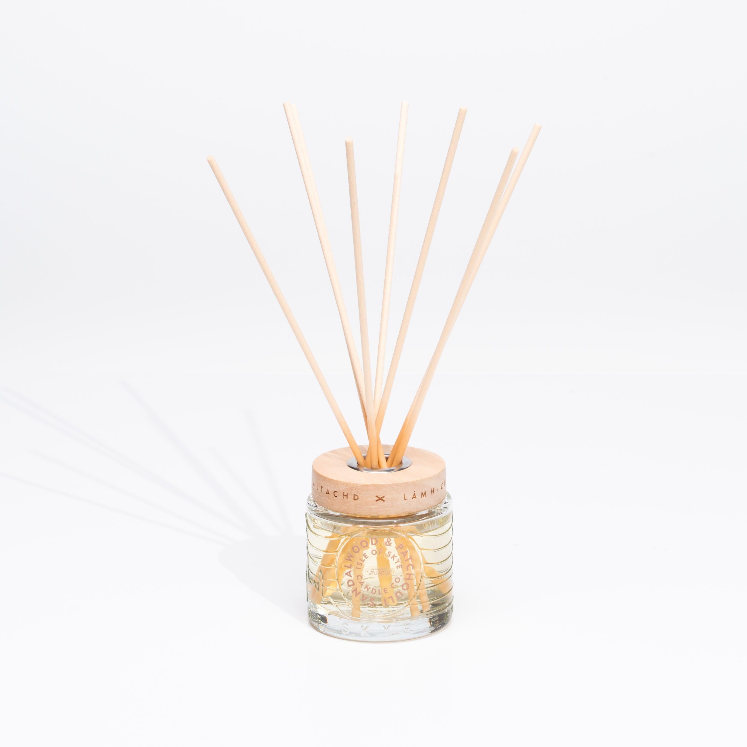 Isle of Skye Sandalwood & patchouli Reed Diffuser 27cm x 8.5cm x 8.5cm - 4 Pack