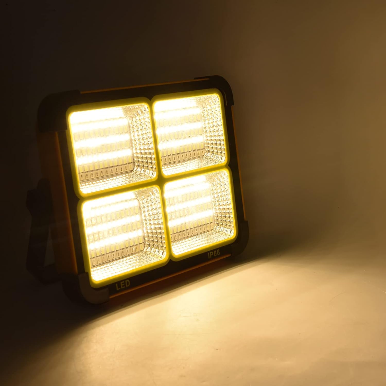 Foco LED Portátil para exterior | Carga con luz solar y USB | Protección contra lluvia IP66 | Ideal para Camping, Jardín, Emergencias, Garaje, Taller | Con 5 modos de iluminación