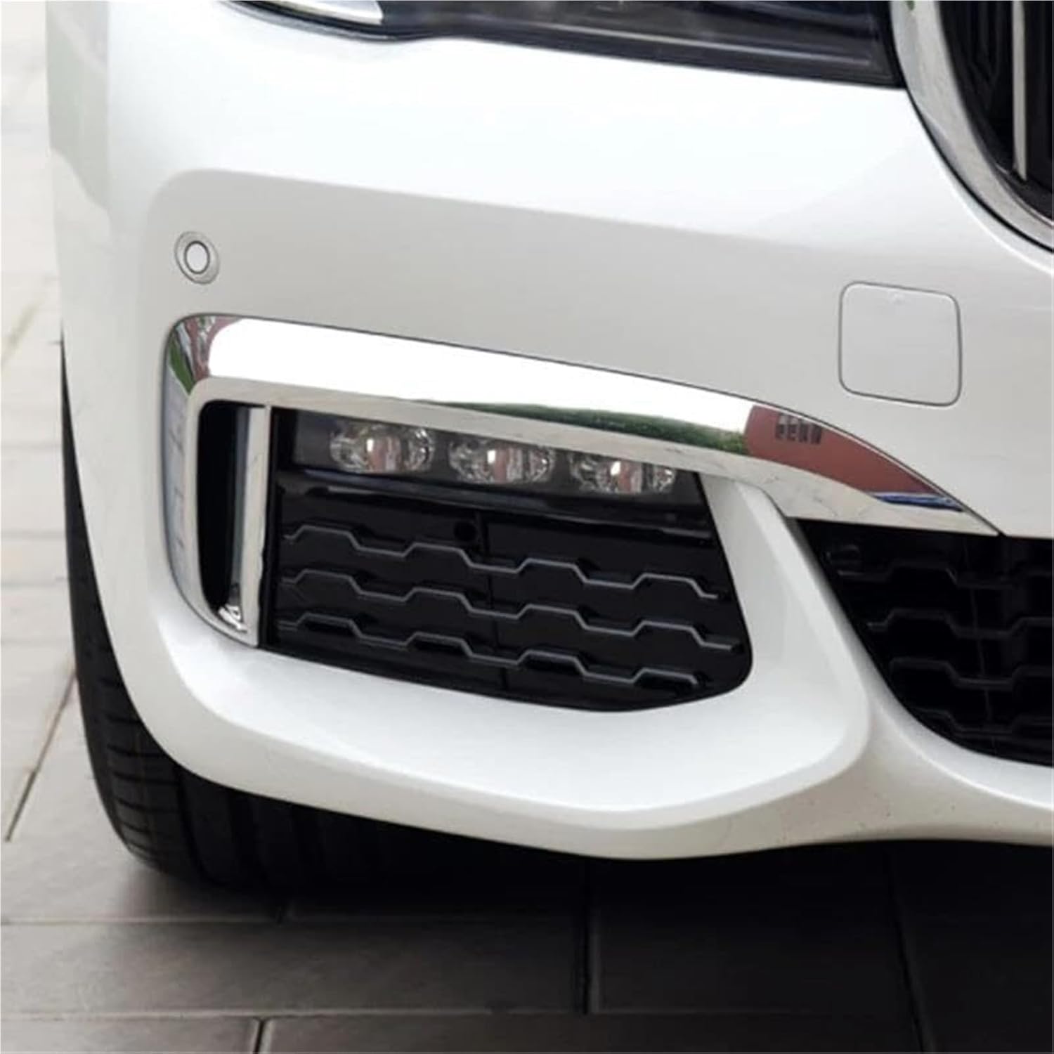 希少 アバルト フォグライトカバー リアルカーボン S4&5 限定1 希少 アバルト フォグライトカバー リアルカーボン S4&5 限定1