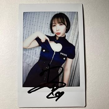 Amazon.co.jp: 宍戸里帆 直筆サイン入りチェキセット : おもちゃ