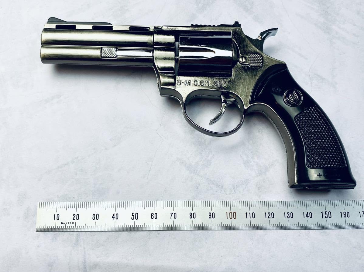 Amazon.co.jp: リボルバー型ターボライターガスライター拳銃型