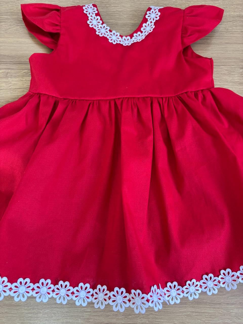 Vestido Infantil para Batizado, 0-1 Ano, 100% Algodão, com Detalhes Florais em promoção! Veja a oferta e mais achadinhos de Meninas 8 Hoje é o melhor dia para comprar Vestido Infantil para Batizado, 0-1 Ano, 100% Algodão, com Detalhes Florais com aquele preço maroto! Promoção! Aproveite a oferta! 8