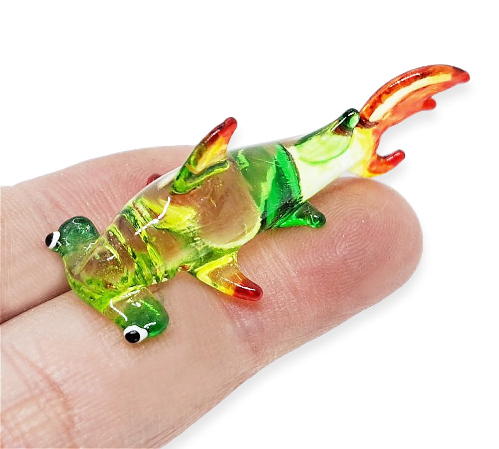 Tiny 1¾" Green Brown Hammerhead Shark Figurine - Miniature Hand Blown Glass Sharks Marine Sea Life Ocean Fish Small Crystal Animals Decorative Collectible Figures Décor Gifts