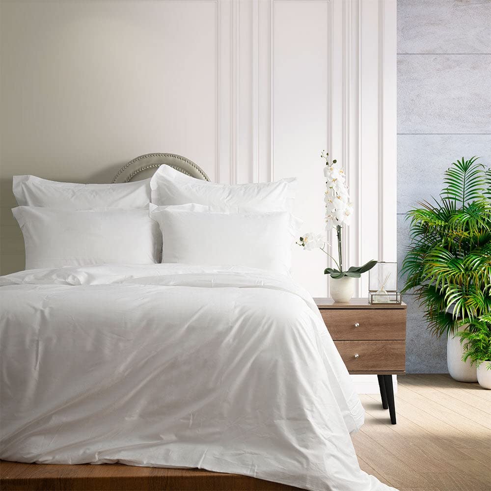 PLUMAS Home Styling 400 Thread Count PIMA Cotton Long Staple, SATEN Weave Ultra Soft Duvet Cover Set (White, Full)