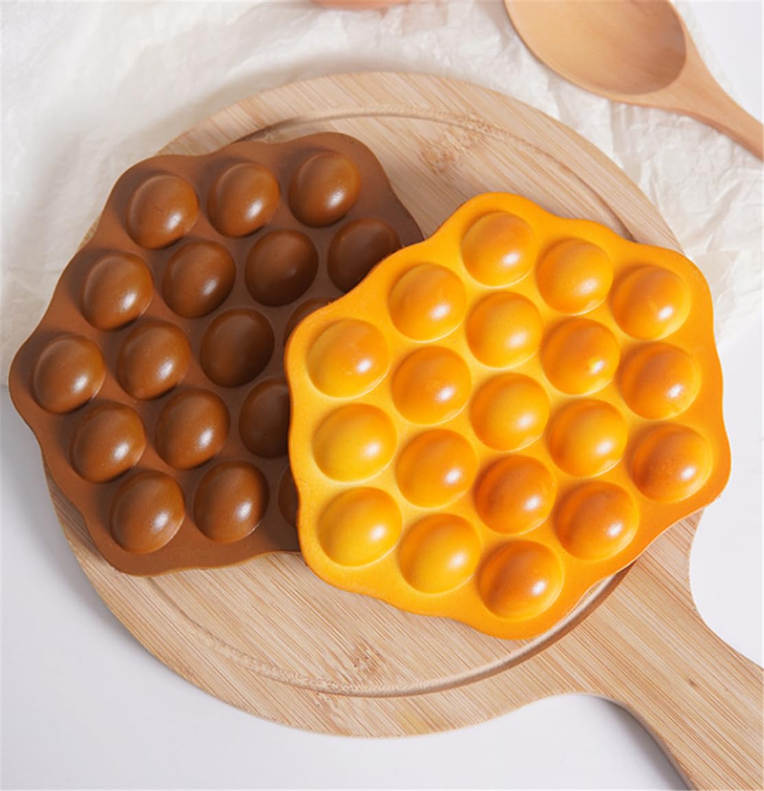 Skyseen 2Pcs Artificial Lifelike Egg Waffle Fake Egg Puffs Simulation Bubble Waffle for Decoration Display Props