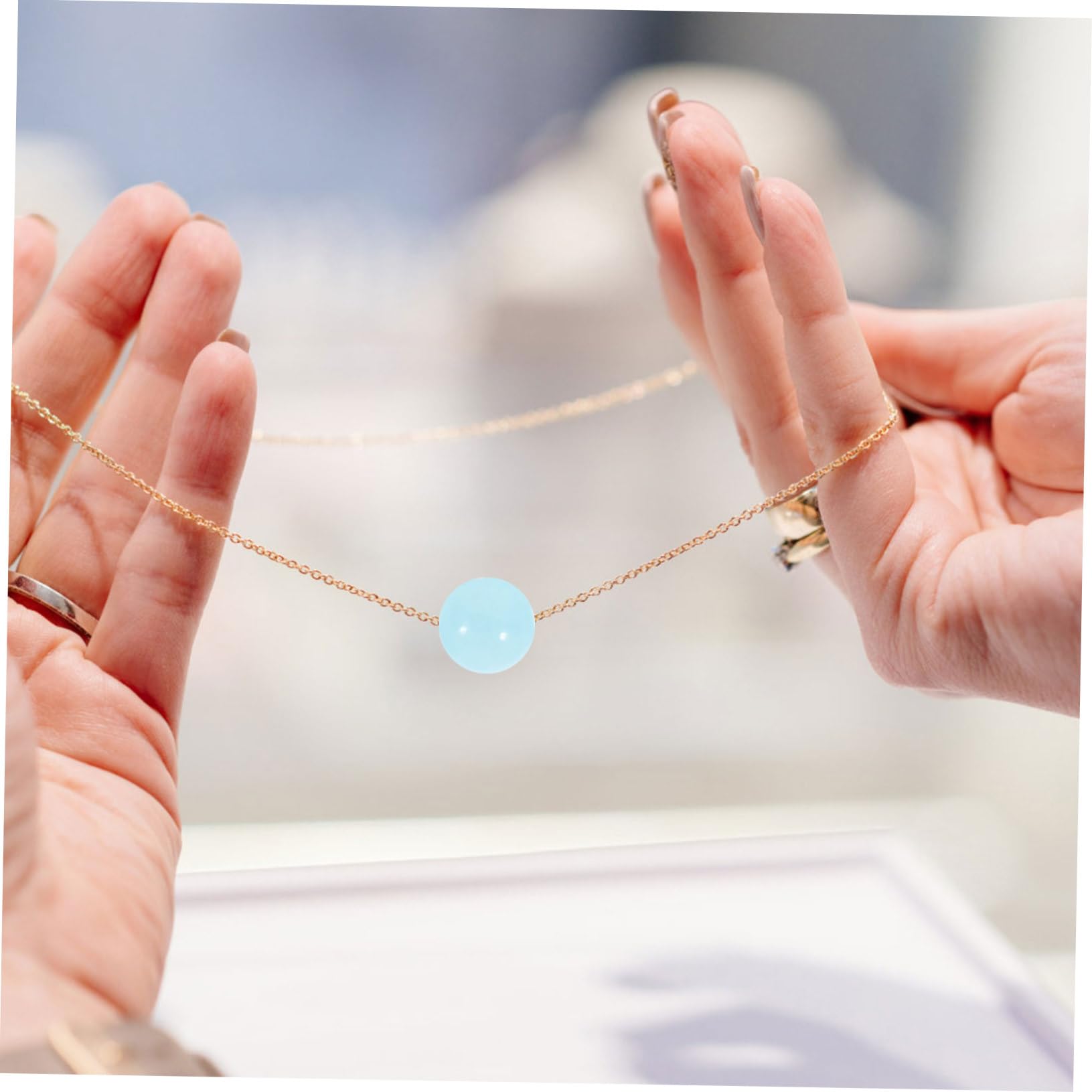 Lurrose 900 Stück Glasperlen für Schmuckherstellung Blaue Runde Spacer-perlen mit Großem Loch DIY Schmuckzubehör für Halsketten und Armbänder für Bastelprojekte und Großpackung