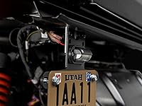 Vista 4 de SuperATV - Soporte universal para placa de matrícula con iluminación legal para UTV/ATV Construcción de HDPE Mini bombilla incandescente de 3.8 W