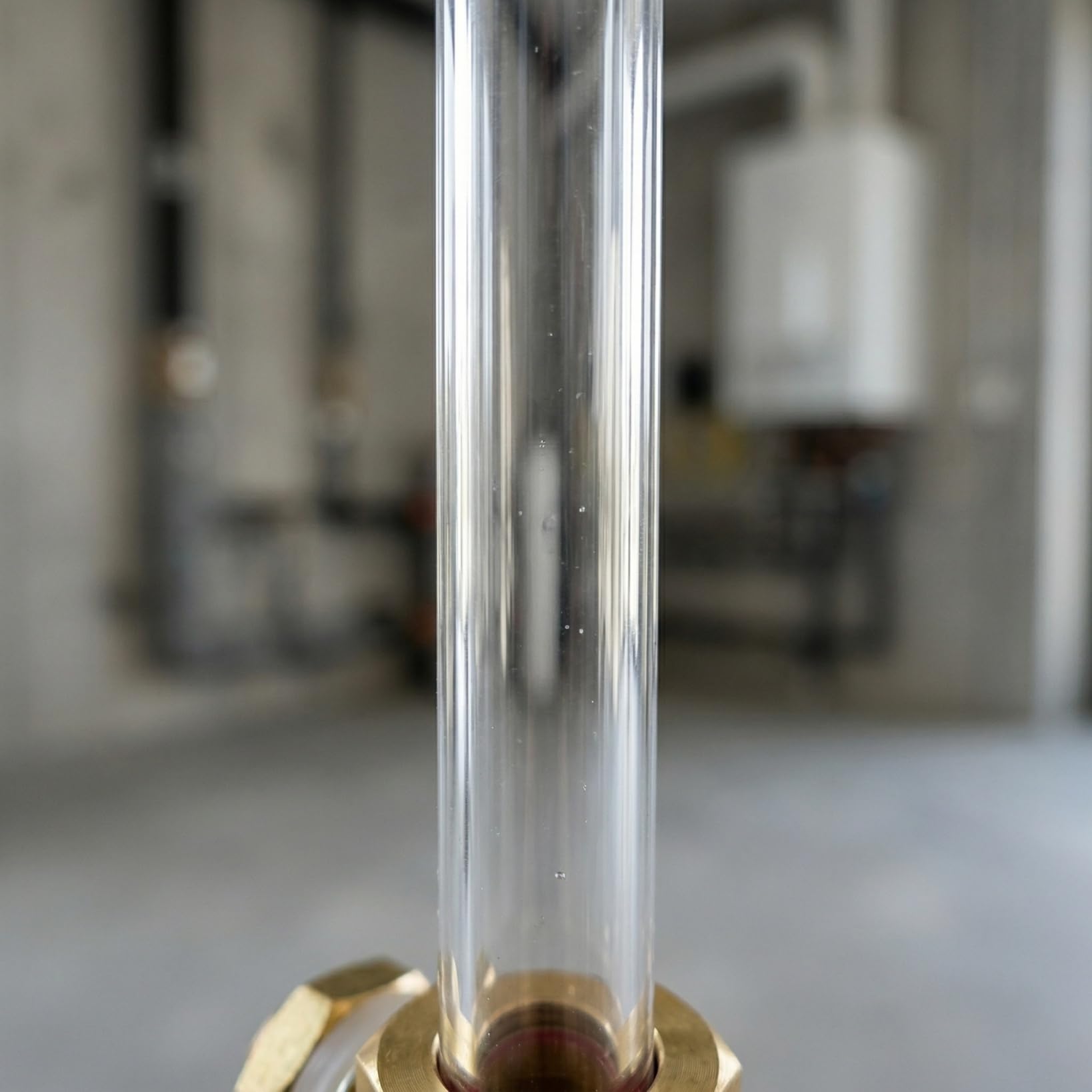 ULTECHNOVO Indicateur de Niveau d'Eau en Acrylique Haute Transparence, Jauge de Liquide Tubulaire pour Chaudière et Réservoir de Stockage, Mesure Visuelle Précise pour Bassin Incendie avec Connecteurs