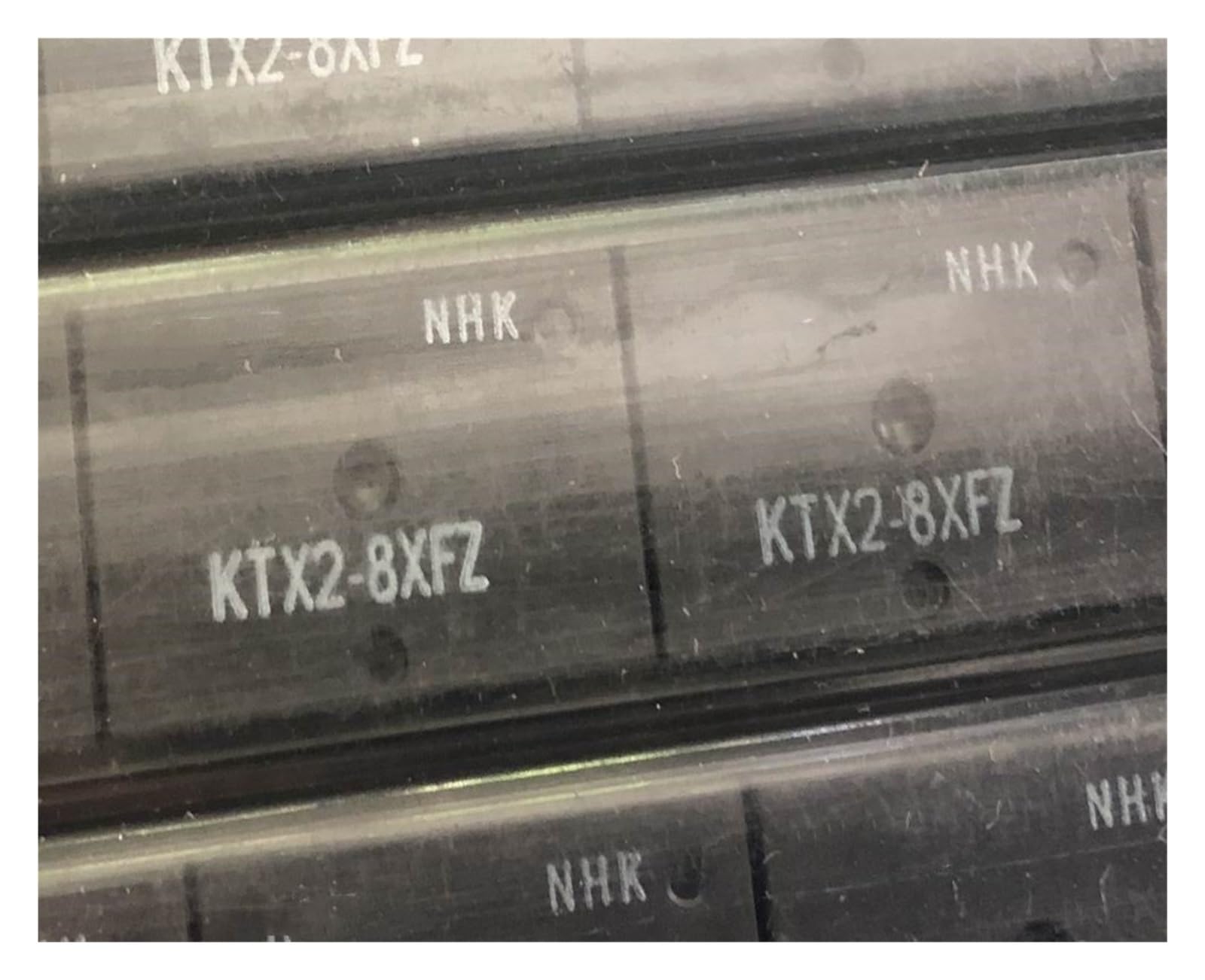 Relais KTX2-8XFZ anti surchauffe pour stabiliser un automatisme industriel
