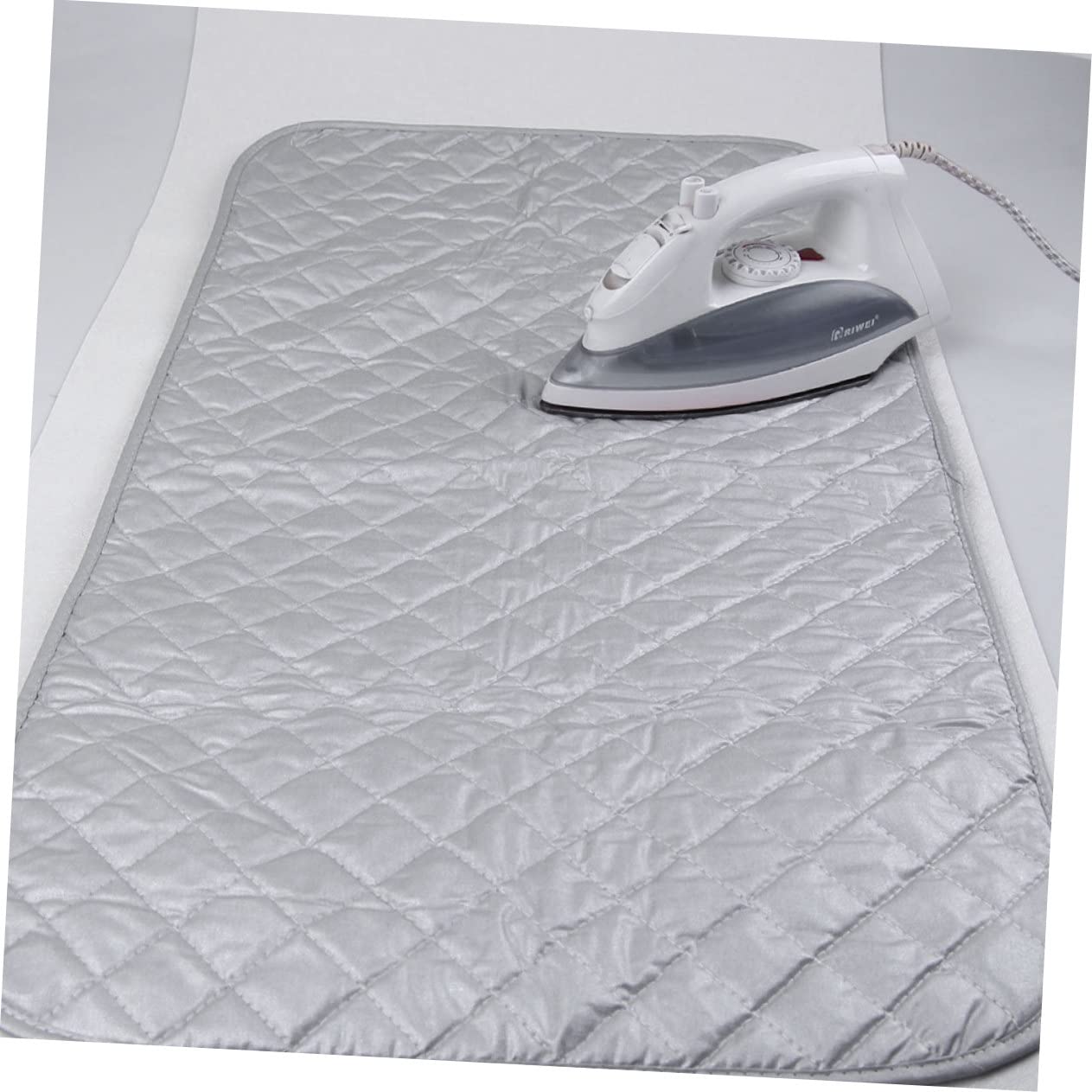 Homoyoyo 1pezzi Copertura Da Stiro Antiscivolo Tappetino Per Panni e Indumenti Accessorio Da Viaggio Per Stiratura Sicura e Comoda