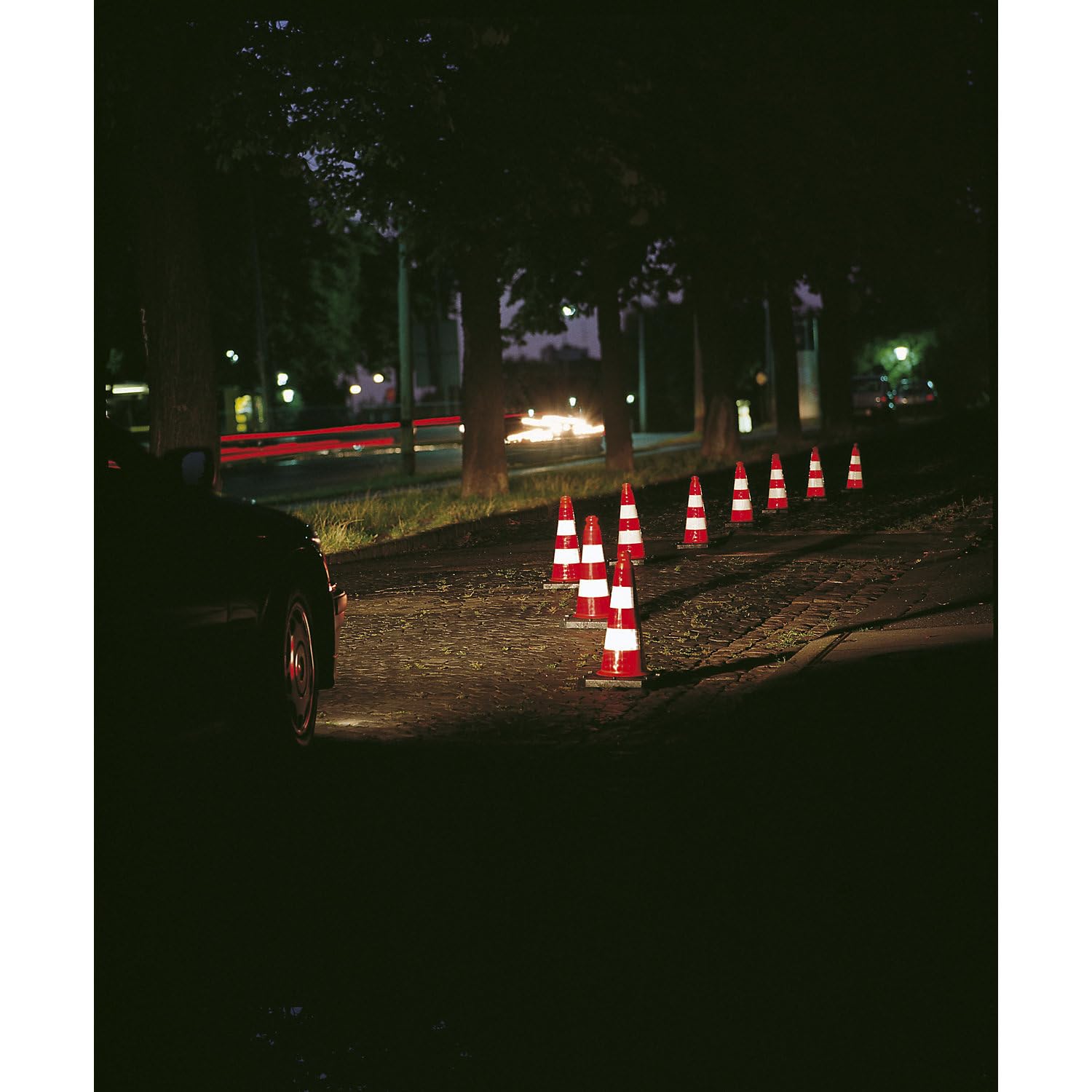 Moravia | Cône de signalisation | Lot de 2, modèle rétro-réfléchissant, hauteur 750 mm