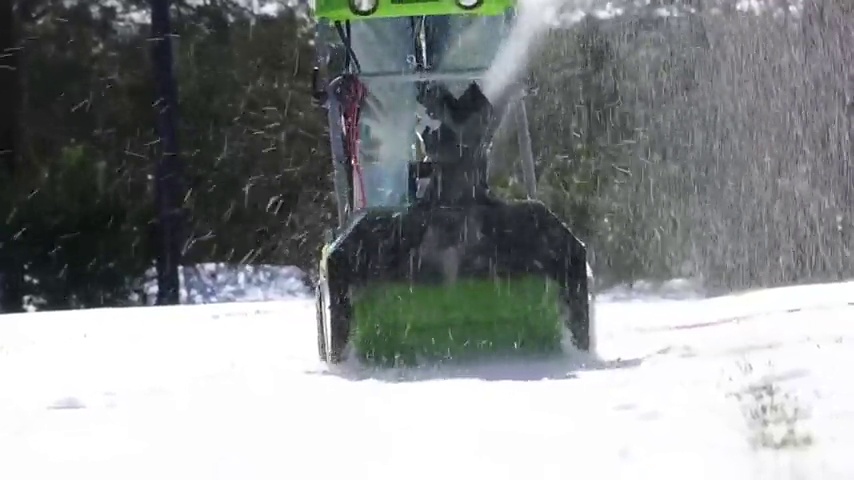 Amazon.com : Greenworks 13 Amp 20-inch Electric Snowthrower with