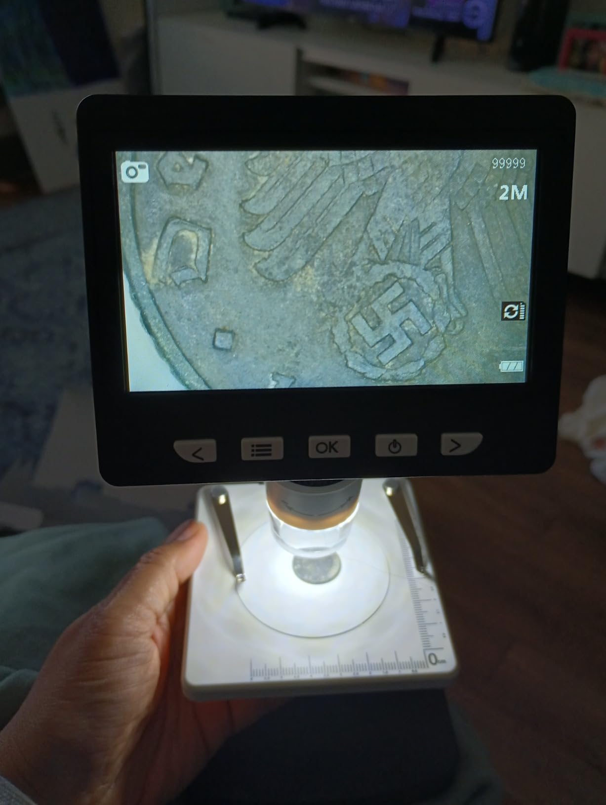 Geweldig voor kinderen/beginners, kan worden gebruikt als stereo- en samengestelde microscoop.