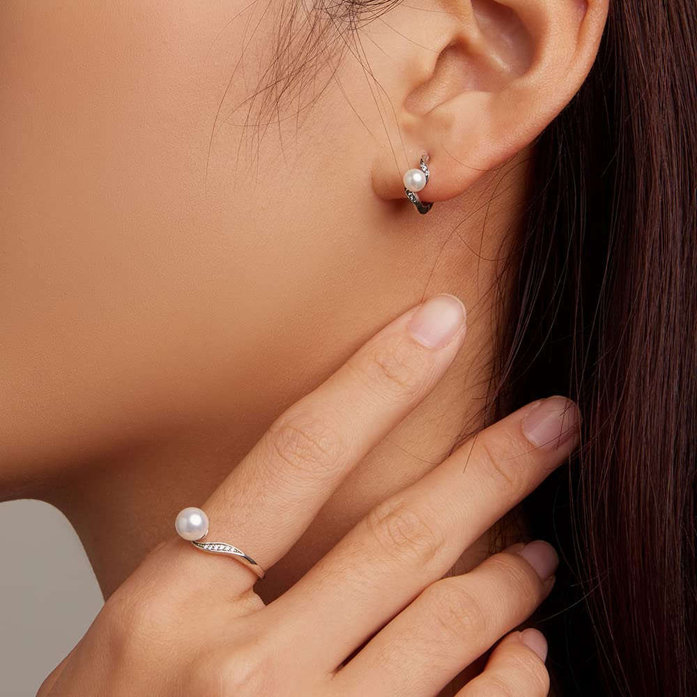 Perlen-Creolen für Damen, 14 Karat vergoldete Creolen, leichte Kunstperlen-Ohrringe, zierliche Perlen-Creolen